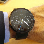 moto 360 gets pictured again, made of stainless steel