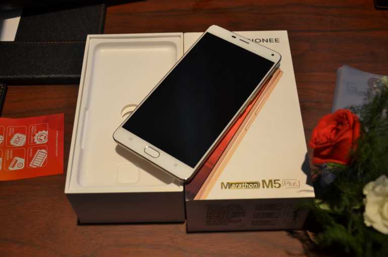 Hands On: Gionee Marathon M5 and M5 Plus at Launch Ceremony