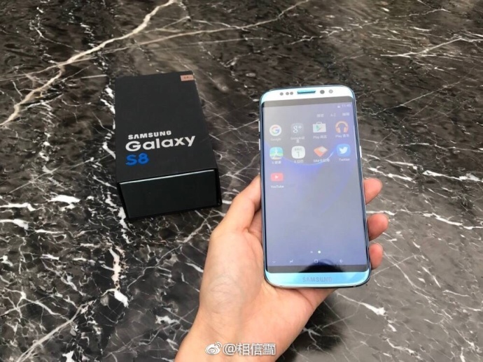 galaxy s8 coral blue hands on
