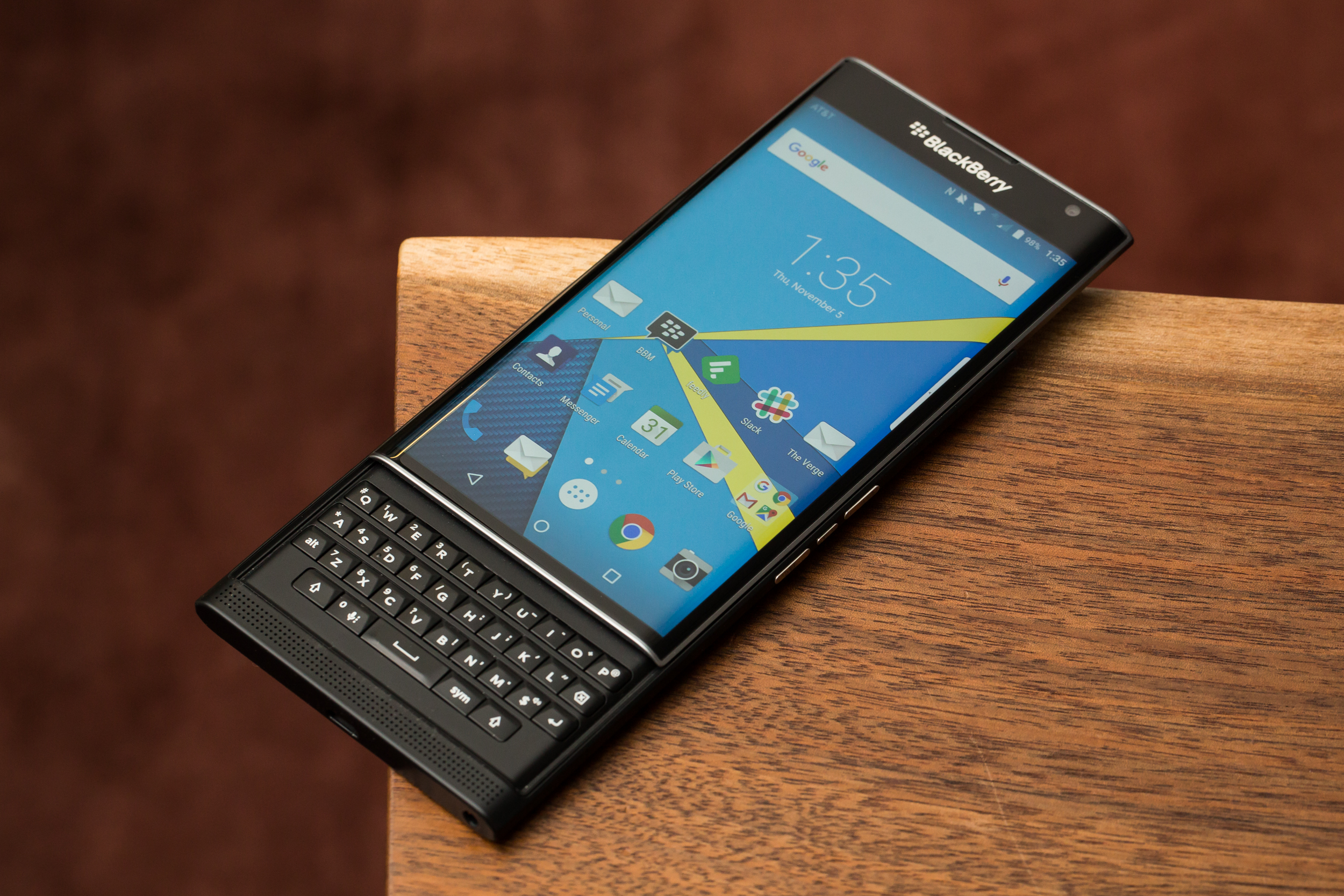 blackberry priv on verizon gets march android security patch