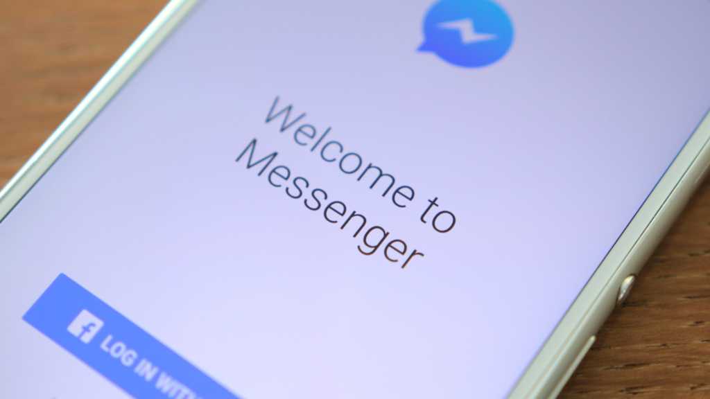 facebook messenger is showing a "review privacy" message