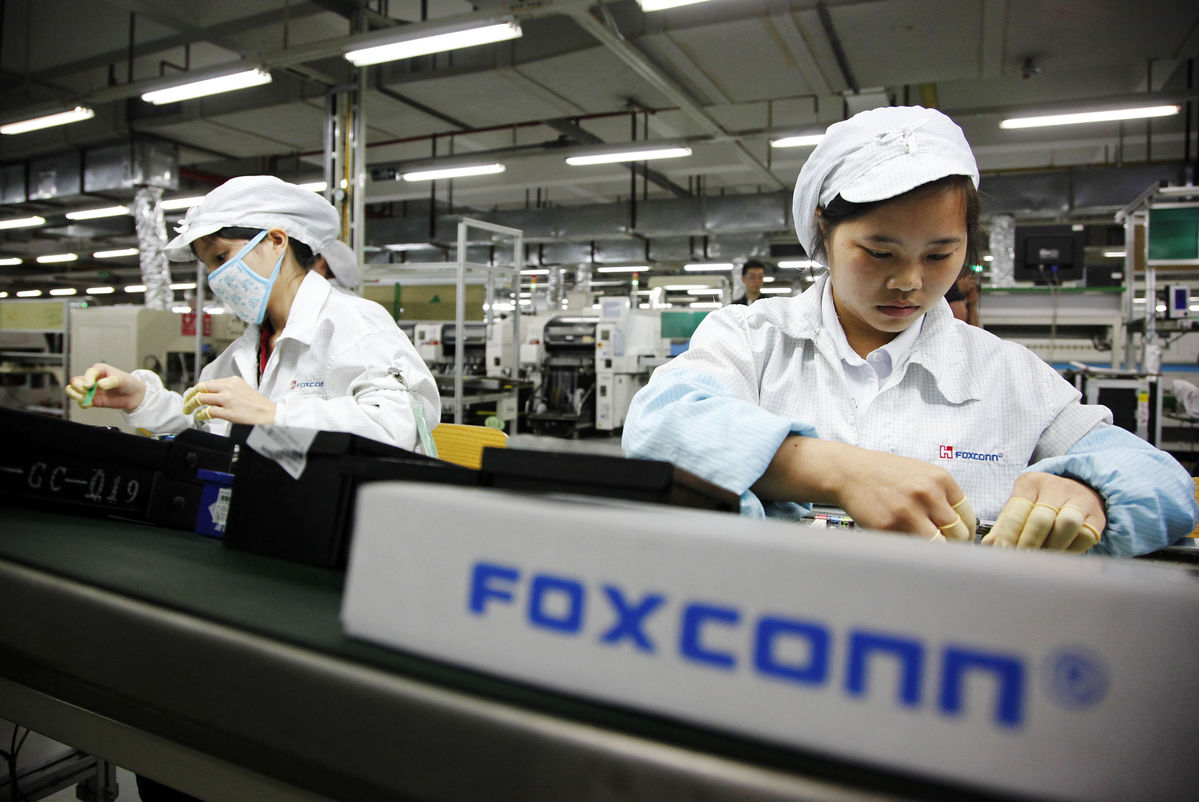 post gst effect: foxconn to invest $5 billion in indian mobile manufacturing segment