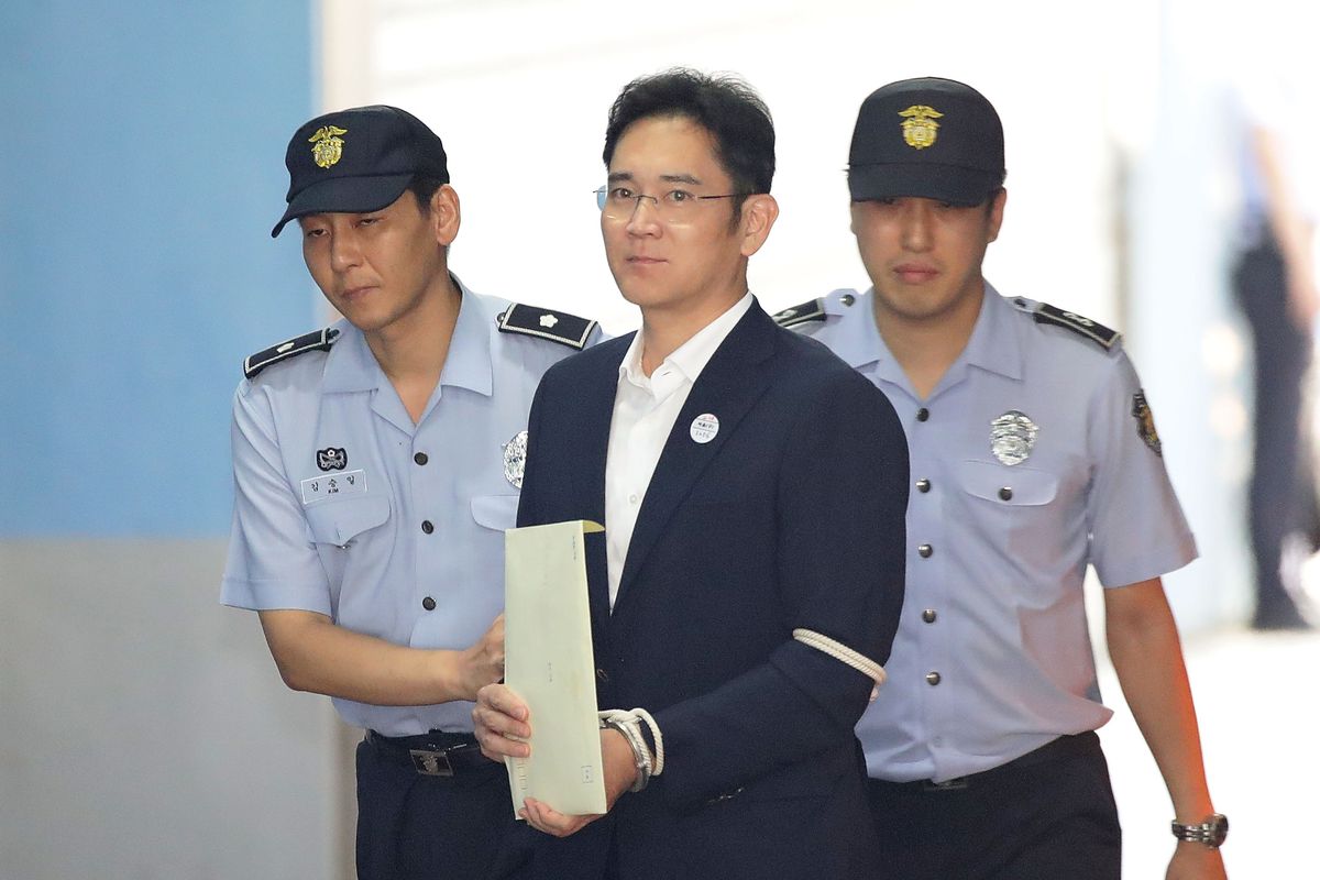 samsung chief found guilty in graft probe