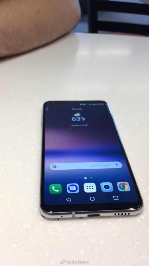 live images of the lg v30 leak showing fullvision display