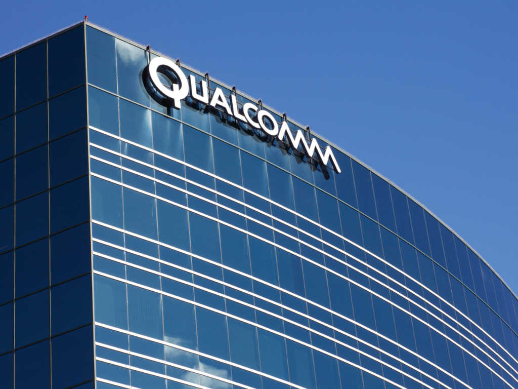 qualcomm alleged of attacking apple in a political style campaign