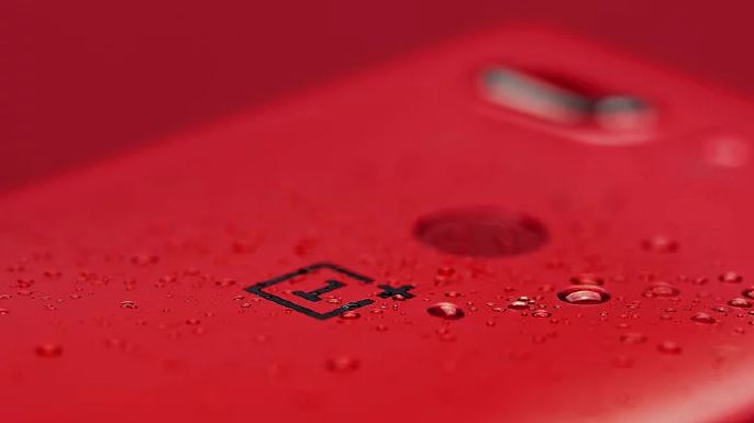 oneplus 5t lava red