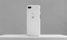 OnePlus 5T Sandstone White