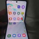 Samsung-Flip-Phone-(foldable-phone)5