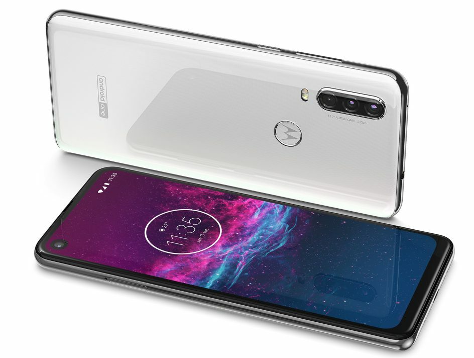 motorola one action started receiving android 11