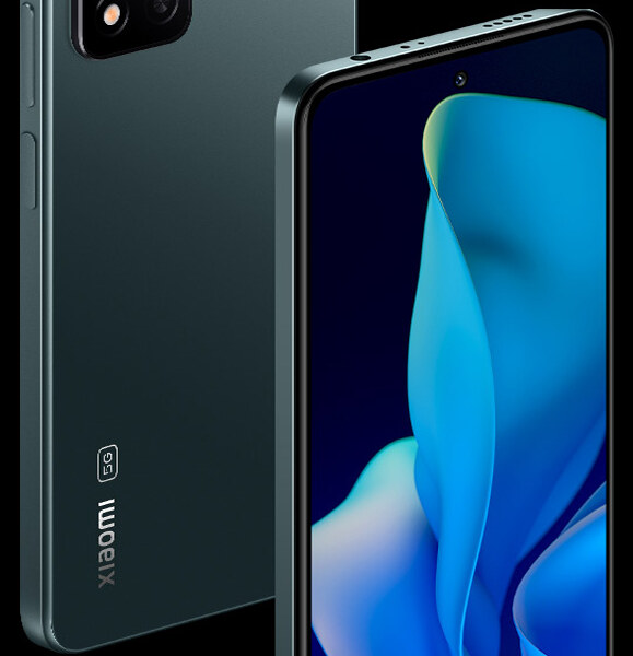 Xiaomi 11i HyperCharge 5G front and back